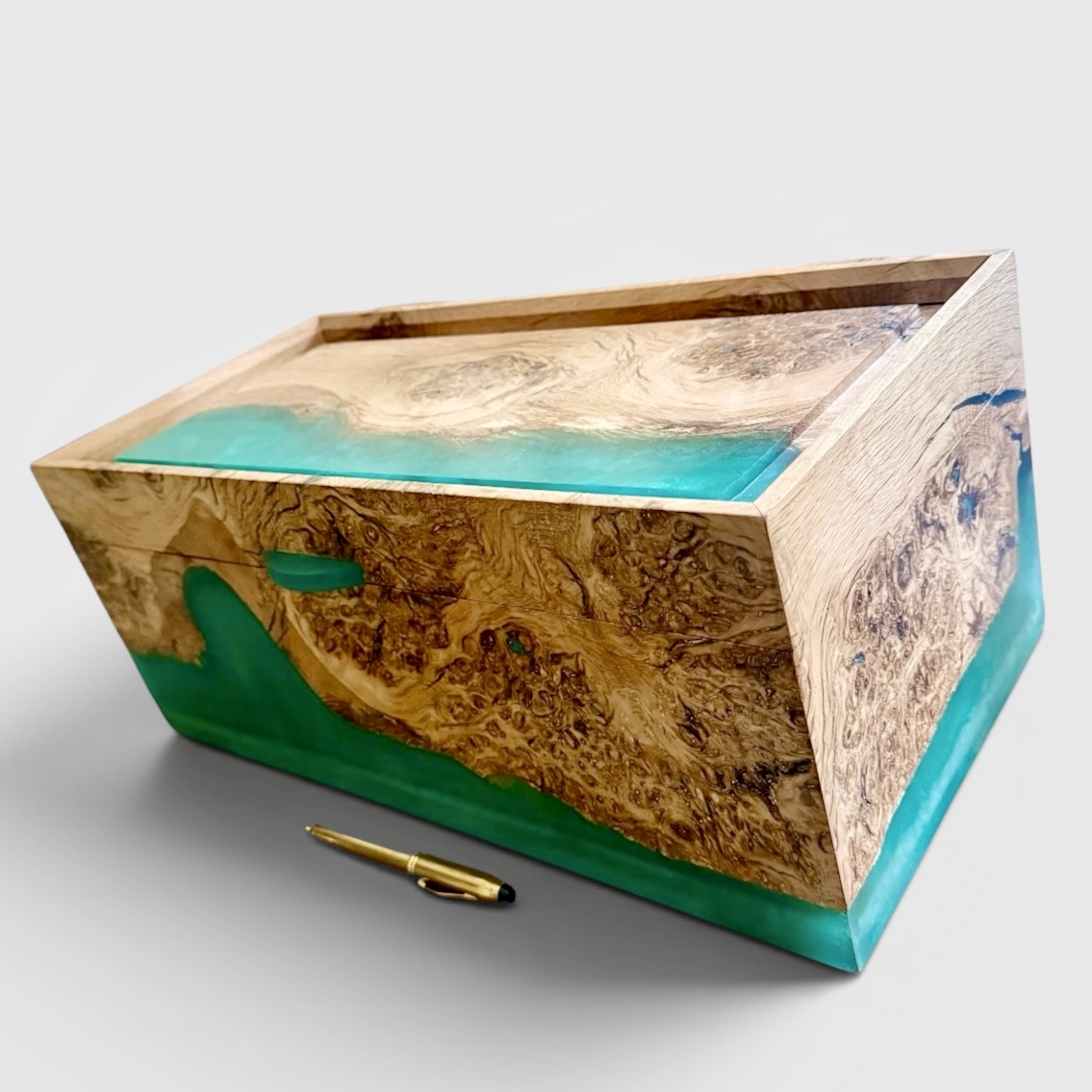 Burr oak and aruba resin memories box