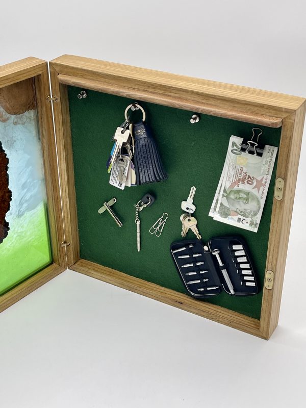 Wall Art Trinket box Showing Hanging Items