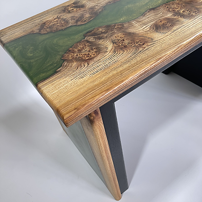 Close Up of Elm and Green Resin Table showing Ebonised Ash legs